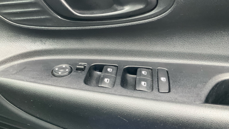 Hyundai i20 1.0T GDi 48V MHD SE Connect 5dr Petrol Hatchback